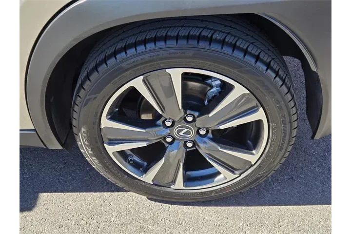 $22500 : Lexus UX 200 2019 4dr Crosso image 10