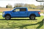 $33990 : Ford F-150 2021 4x4 XL 4dr S thumbnail