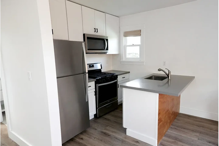 $1150 : house for rent image 7