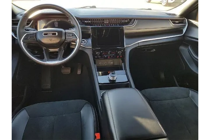 $31997 : Jeep Grand Cherokee L 2024 4 image 9