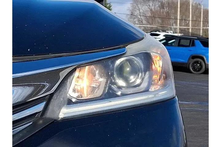 $12495 : Honda Accord 2016 LX 4dr Sed image 8