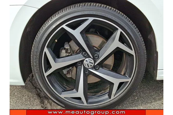 $16387 : Volkswagen Passat 2020 R-Lin image 9