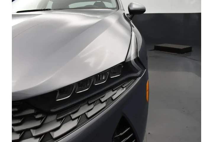 $15626 : Kia K5 2024 LXS 4dr Sedan image 6