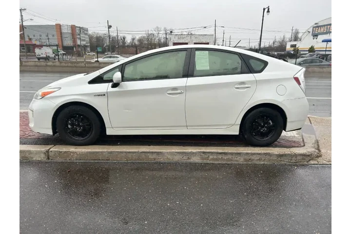 $6995 : 2013 Prius One image 7