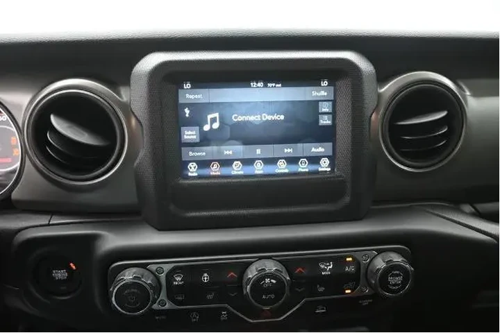 $34998 : Jeep Gladiator 2023 4x4 Spor image 9
