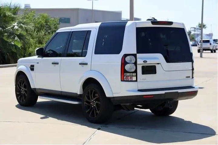 $13724 : Land Rover LR4 2016 AWD HSE image 6