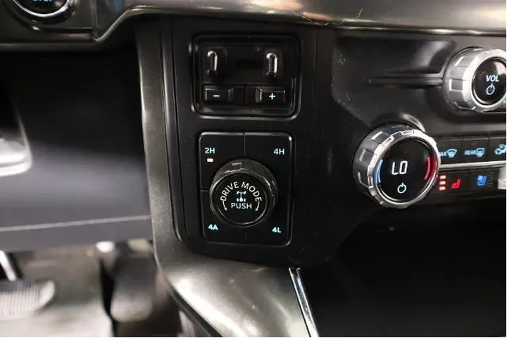 $39759 : Ford F-150 2021 4x4 XL 4dr S image 10