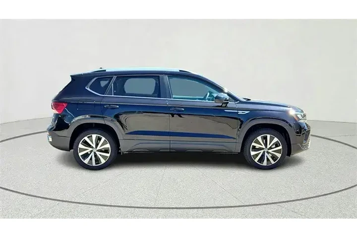 $23352 : Volkswagen Taos 2024 SE 4dr image 8
