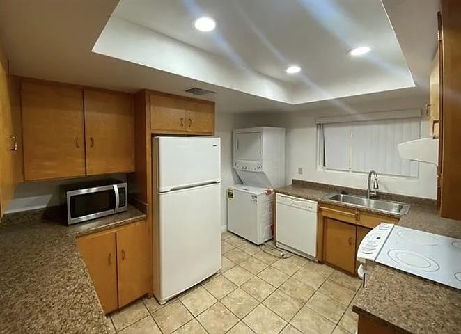 $1500 : 5084 College Ave, Riverside CA image 2