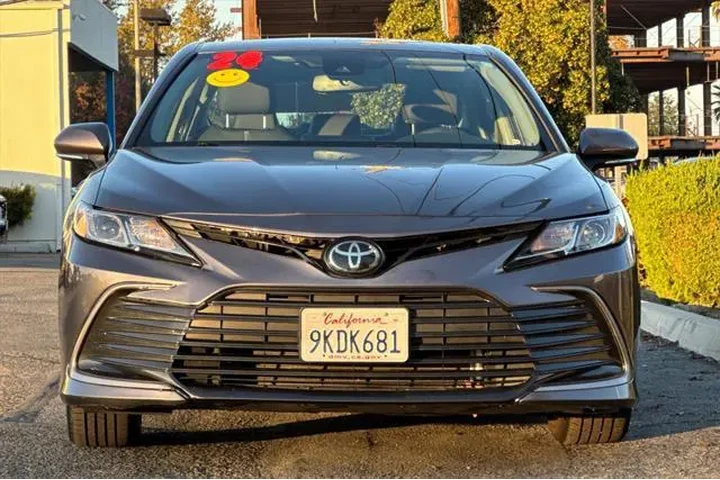 $24498 : Toyota Camry 2024 LE 4dr Sed image 8