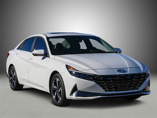$29990 : Pre-Owned 2023 Hyundai Elantr image 3