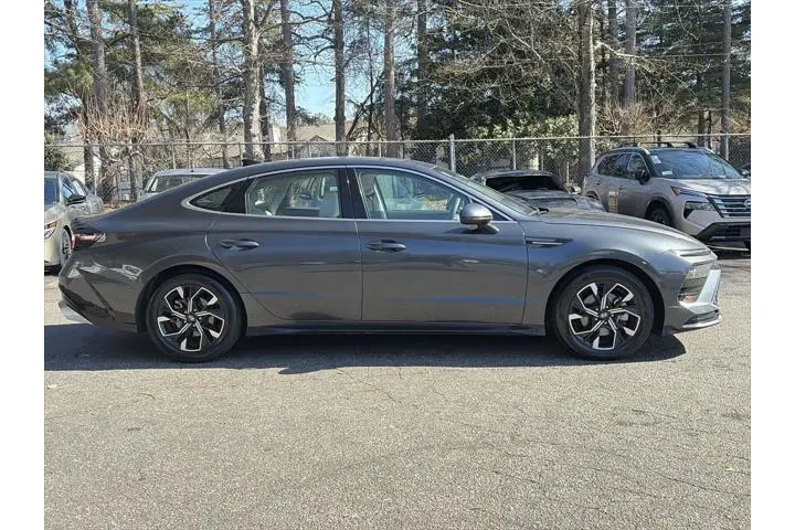 $20266 : Hyundai SONATA 2024 SEL 4dr image 5