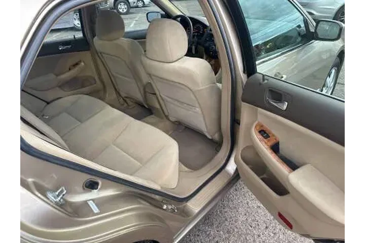 2005 Accord EX w/Leather w/Na image 9