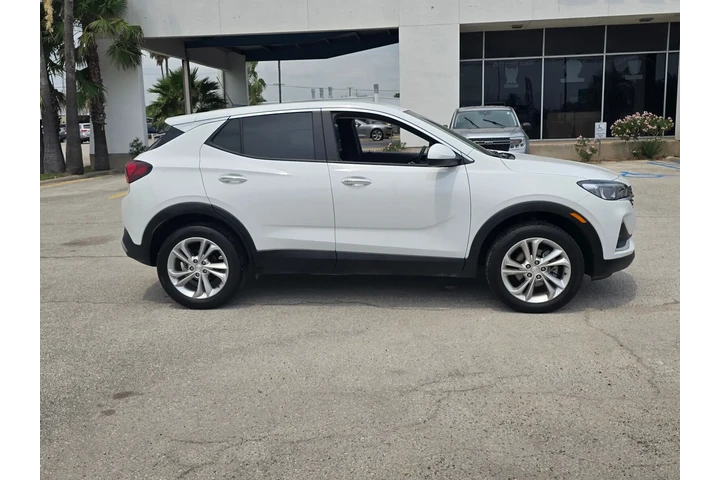 $25998 : 2023 Encore GX Preferred image 2