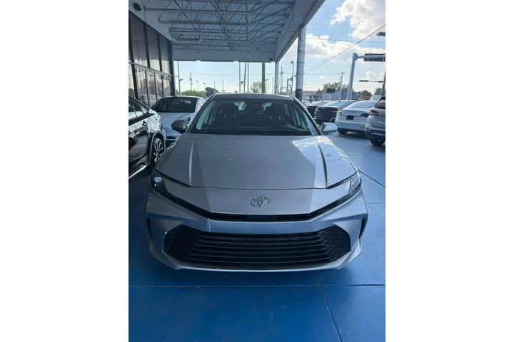 $1500 : CAMRY LE image 1