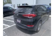 $9891 : Hyundai TUCSON 2017 SE Plus thumbnail