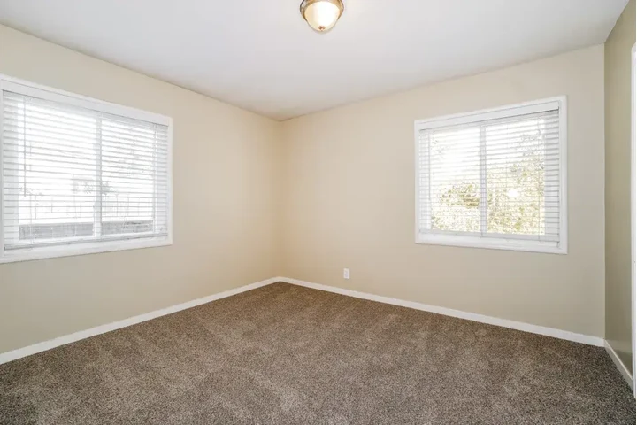 $1400 : Single family home ready 4rent image 6