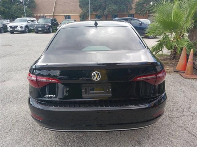 $16900 : 2021 Jetta S image 2