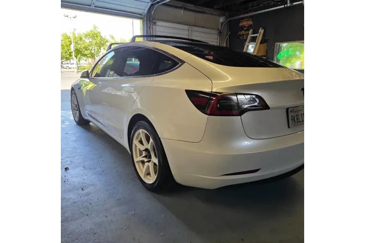 $23995 : 2019 Model 3 Mid Range image 7