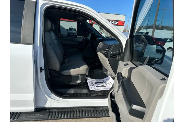 $12980 : 2017 F-150 4WD Reg Cab 122.5" image 8