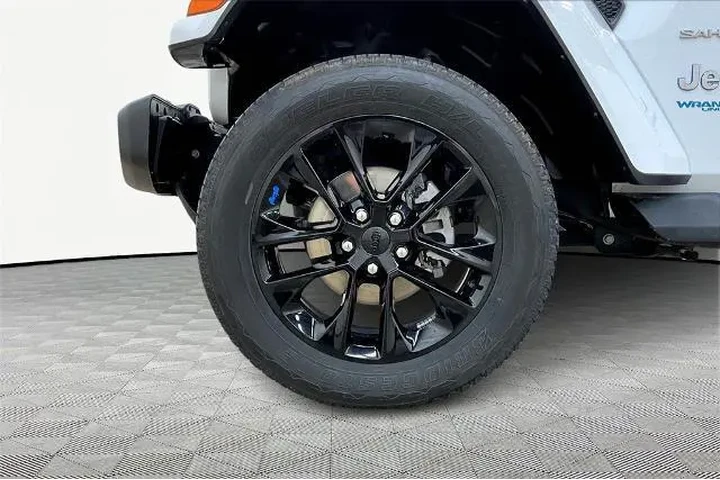$34490 : Jeep Wrangler Unlimited 2022 image 9