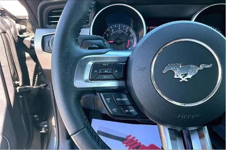 $21500 : Ford Mustang 2019 EcoBoost 2 image 10