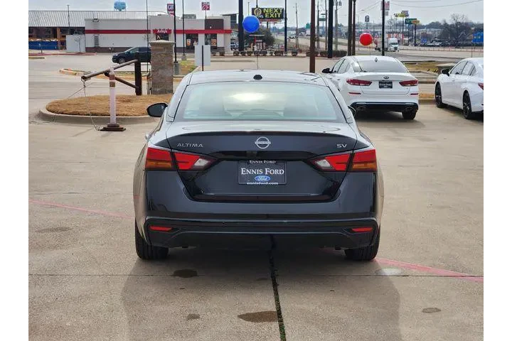 $19500 : Nissan Altima 2024 2.5 SV 4d image 5