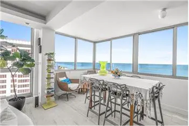 $8500 : Rental property with 3 bedro image 9