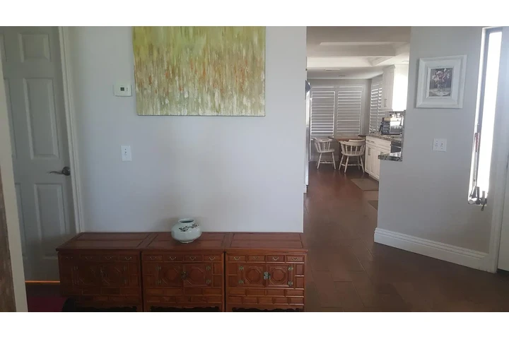 $1850 : Southern exposure with 3 bed 2 image 5