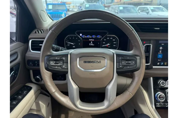 2021 GMC Yukon XL Denali 2WD image 10