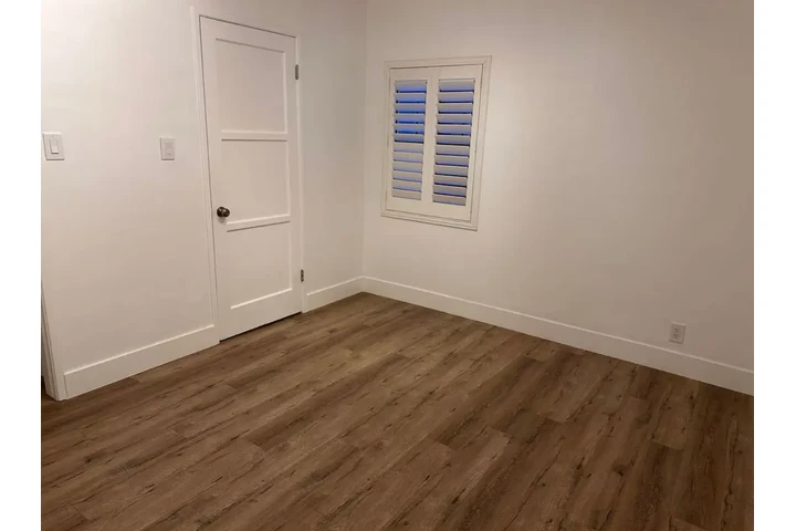 $2500 : 3 Bedroom House In Koreatown image 6
