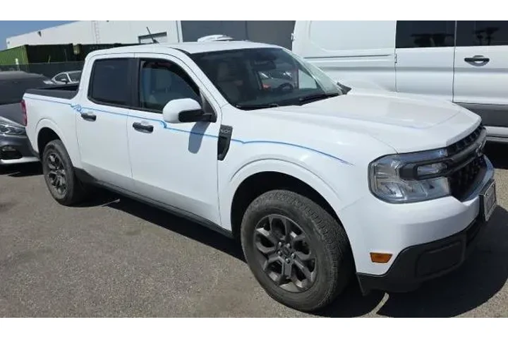 $26400 : Ford Maverick 2022 AWD XL 4d image 4
