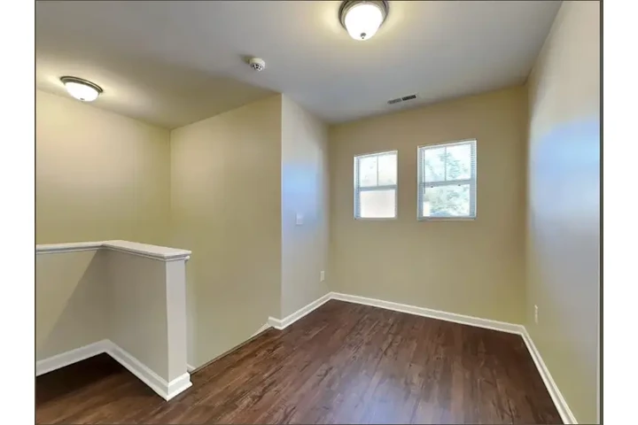 $1300 : Low income house for rent image 10