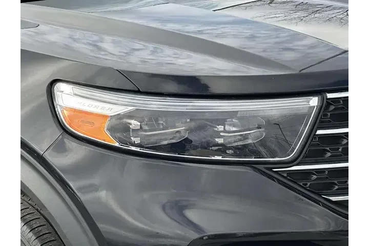 $29834 : Ford Explorer 2023 AWD XLT 4 image 8