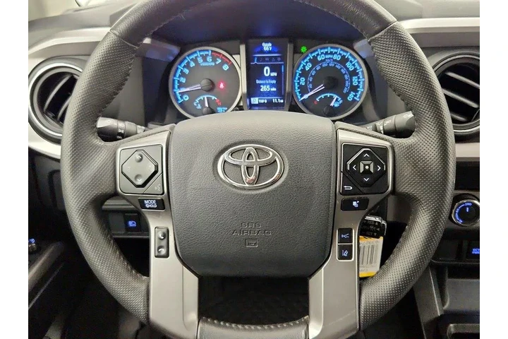 $32998 : Toyota Tacoma 2019 4x4 SR5 V image 10