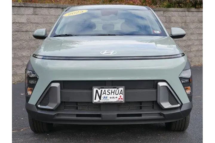 $25495 : Hyundai KONA 2025 AWD SE 4dr image 2