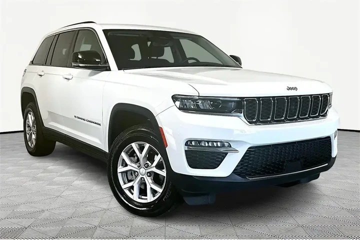 $31841 : Jeep Grand Cherokee 2022 4x2 image 1