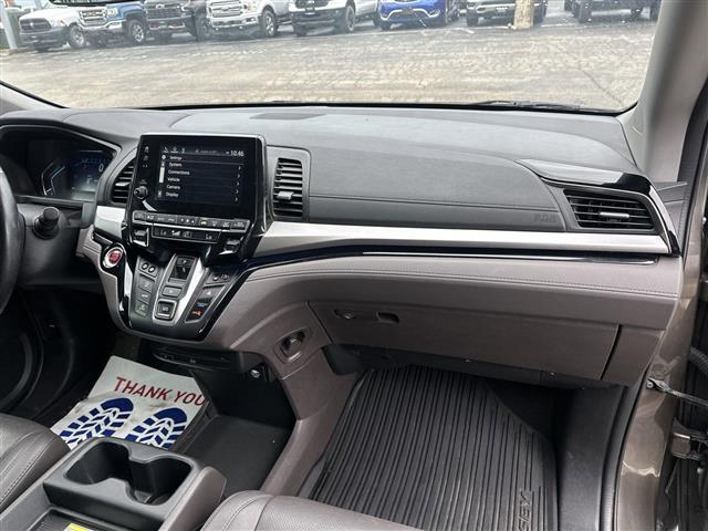 $25652 : 2019 Odyssey Elite Van V-6 cyl image 10