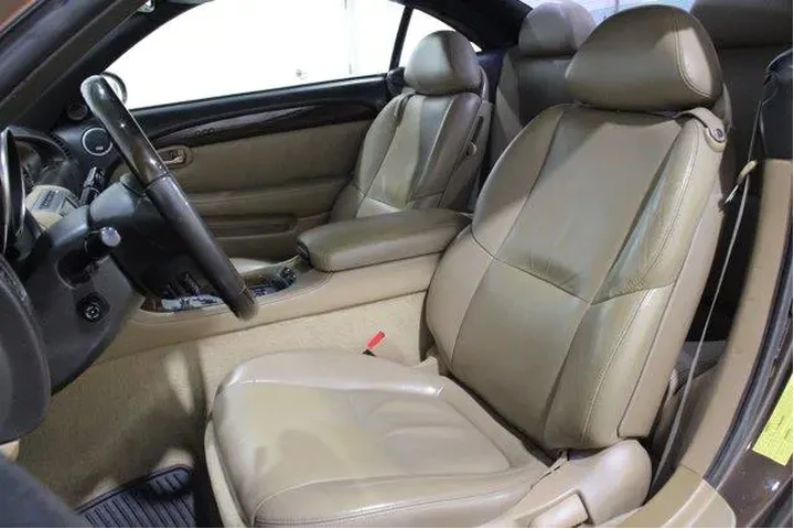 $19998 : Lexus SC 430 2006 2dr Conver image 5