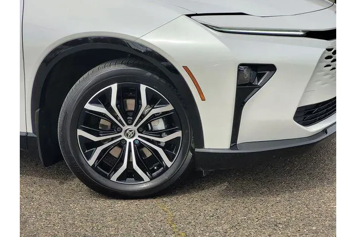 $39920 : Toyota Crown Signia 2025 AWD image 6