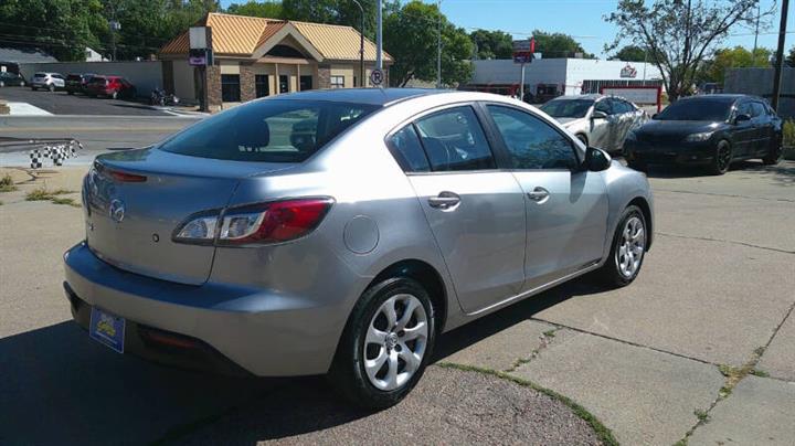 $7999 : 2011 MAZDA3 i Sport image 7