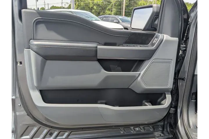 $39992 : Ford F-150 2022 4x4 XL 4dr S image 9