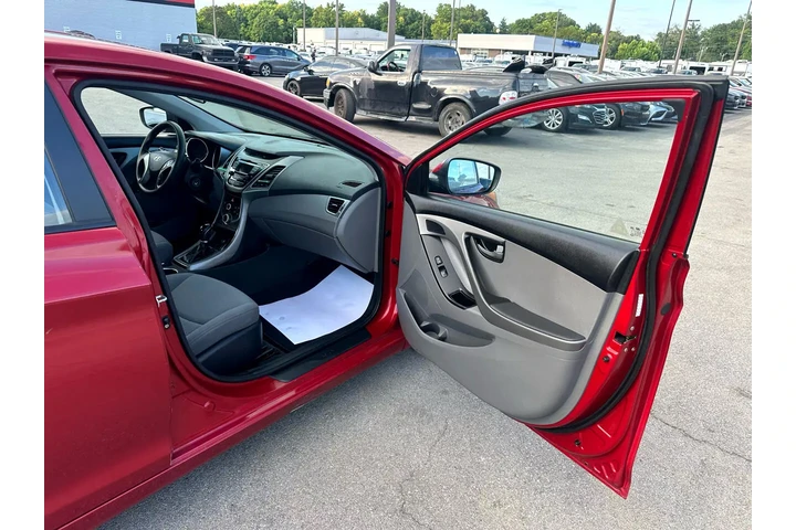 $7980 : 2016 Elantra 4dr Sdn Auto SE image 8