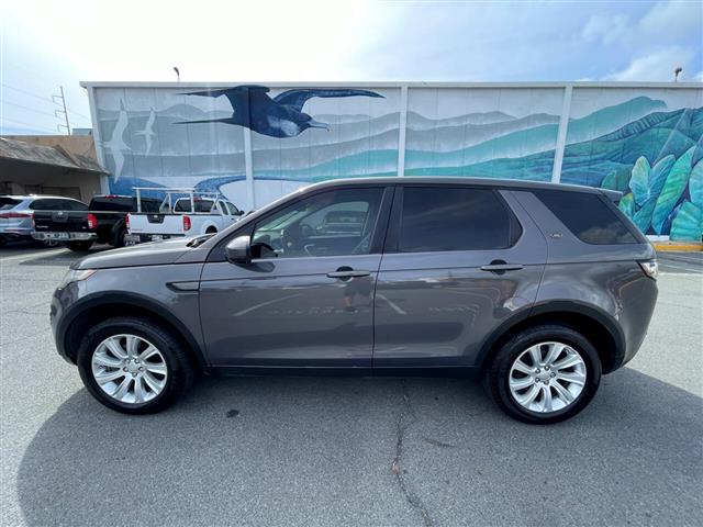 $24995 : 2016 Land Rover Discovery Spo image 3