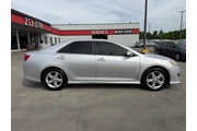 2014 Camry SE en Lexington