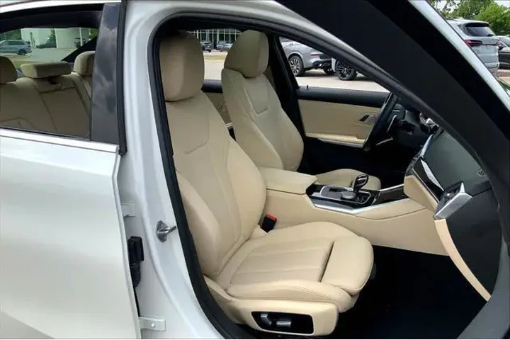 $22998 : BMW 3 Series 2021 330i 4dr S image 8