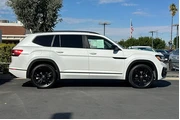 $32300 : Volkswagen Atlas 2022 AWD V6 thumbnail