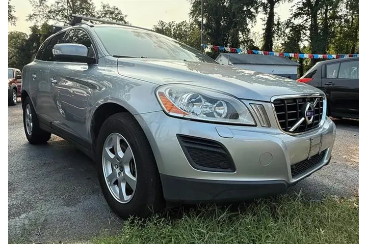 $7999 : 2011 XC60 image 2