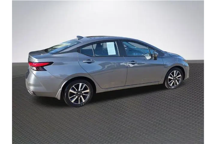 $16288 : Nissan Versa 2025 SV 4dr Sed image 4