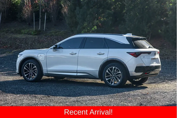 $29595 : Acura ZDX 2024 AWD A-SPEC 4d image 5